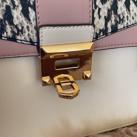 Dusty Pink Shoulder Bag 💼 - Picture 6 of 11